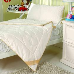 Специална серия бебешки продукти с лиценз- с пълнеж от чиста вълна