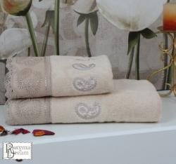 Комплект хавлии с дантела бежово